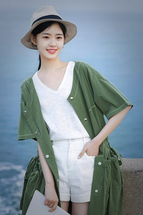 爱游戏娱乐平台-“武汉马拉松赛：谁将成为新的跑步传奇？”